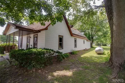 Other - 334 E Malone St, Palmyra, IL 62674 photo 10 of 10