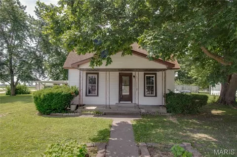 Other - 334 E Malone St, Palmyra, IL 62674 photo 2 of 10