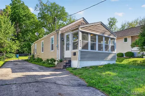 9229 Arline Ave, Saint Louis, MO 63114