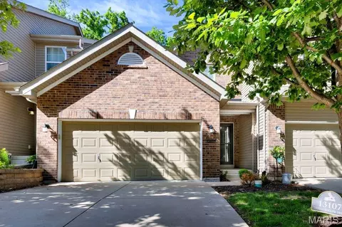 13107 Tesson Hollow Dr, Saint Louis, MO 63128