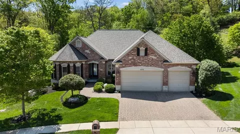 1070 Bridleridge Crossing Spur, High Ridge, MO 63049