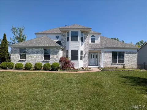1029 Villa Gran Way, Fenton, MO 63026