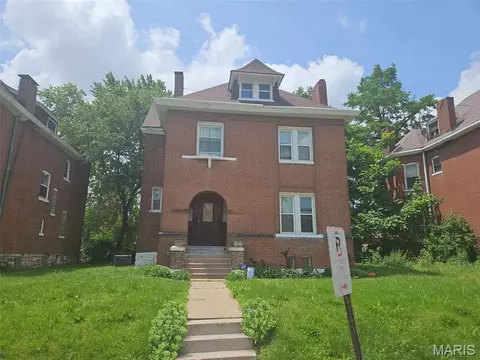 4918 Highland Ave, Saint Louis, MO 63113