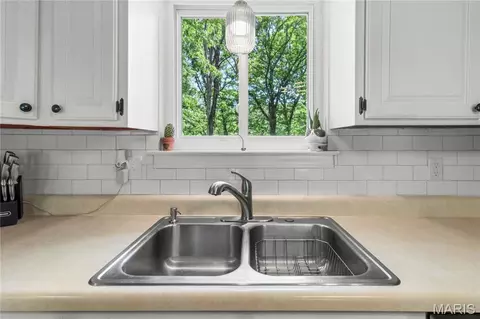 Kitchen - 3312 Eldon Dr, Imperial, MO 63052 photo 4 of 6