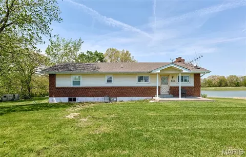 196 Absolut Ln, Troy, MO 63379