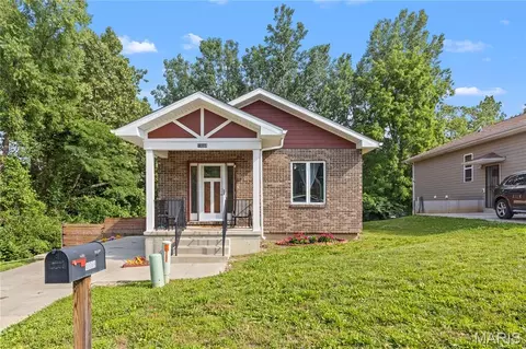 10068 Lookaway Dr, Saint Louis, MO 63137