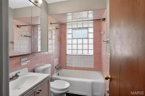 Bath - 9243 Filibert Dr, Saint Louis, MO 63137 photo 1 of 1