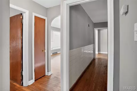 Entry Way - 9243 Filibert Dr, Saint Louis, MO 63137 photo 2 of 4