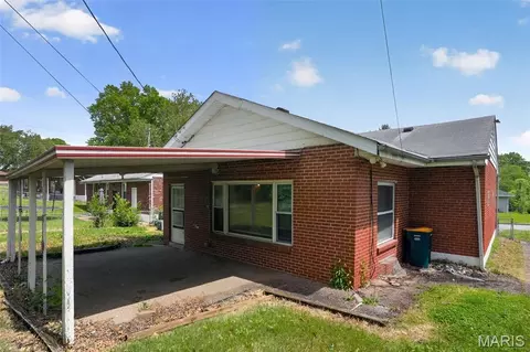 9243 Filibert Dr, Saint Louis, MO 63137