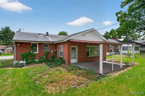 Exterior - 9243 Filibert Dr, Saint Louis, MO 63137 photo 7 of 8