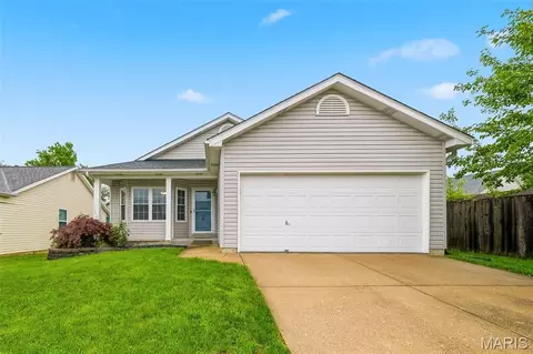 1818 Florine Ct, Saint Charles, MO 63303