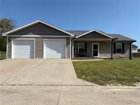 115 Falcon Trl, Cape Girardeau, MO 63701