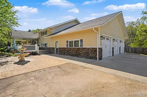 Exterior - 525 Highway Dd, Cuba, MO 65453 photo 5 of 6