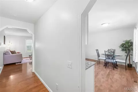 Entry Way - 806 Pepper Ln, O'fallon, MO 63366 photo 2 of 2