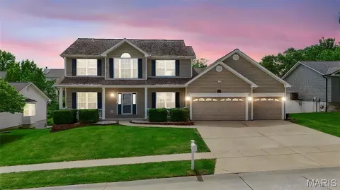 1844 Somerset Hollow Ln, Wentzville, MO 63385
