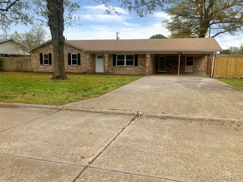 1101 W 9th St, Kennett, MO 63857