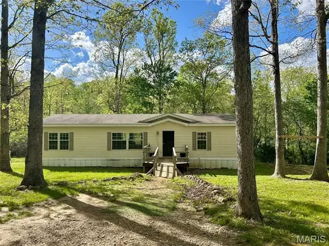 Other - 323 Shamrock Ln, Bourbon, MO 65441 photo 9 of 15