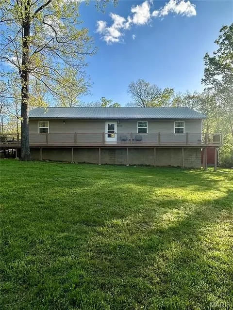 Exterior - 323 Shamrock Ln, Bourbon, MO 65441 photo 2 of 26