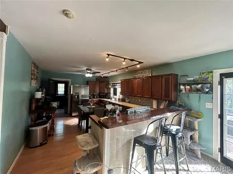 Kitchen - 323 Shamrock Ln, Bourbon, MO 65441 photo 1 of 17