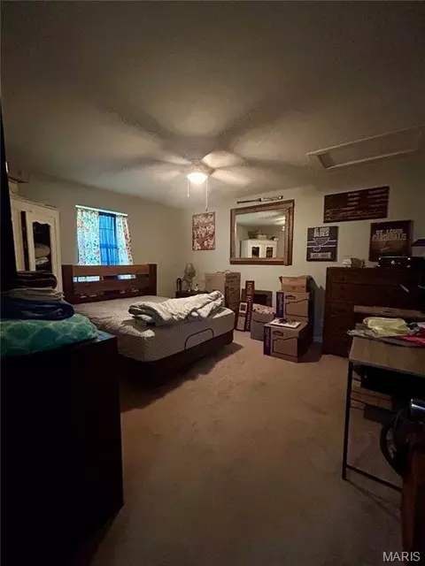 Bedroom - 323 Shamrock Ln, Bourbon, MO 65441 photo 1 of 11
