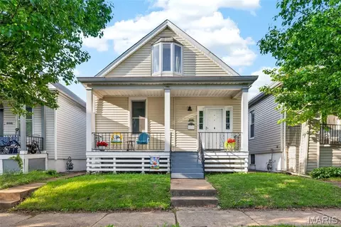 4448 Itaska St, Saint Louis, MO 63116