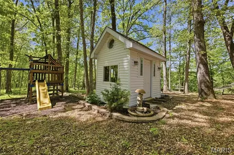 Exterior - 1636 Daybreak Point Ct, Ballwin, MO 63021 photo 15 of 16