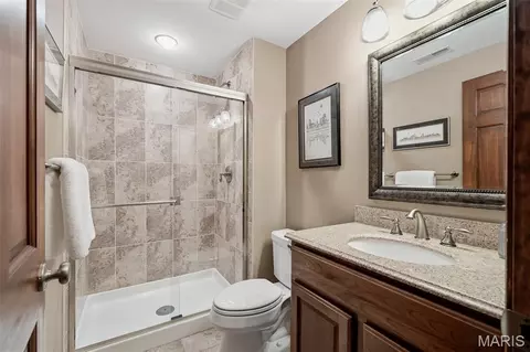 Bath - 522 Arbor Meadow Dr, Ballwin, MO 63021 photo 5 of 5