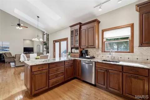 Kitchen - 522 Arbor Meadow Dr, Ballwin, MO 63021 photo 3 of 3