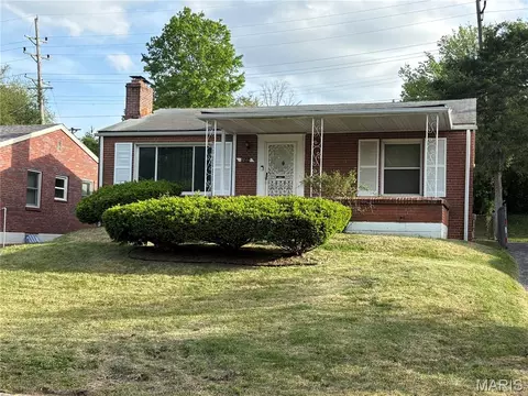 7844 Drexel Dr, University City, MO 63130