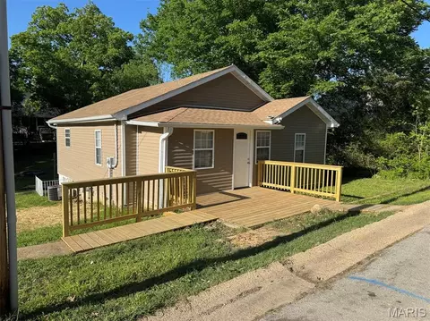 1109 Mary St, Poplar Bluff, MO 63901