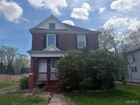 124 Carlyle Ave, Belleville, IL 62220