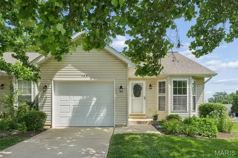 125 Fort Hancock Cir, Wright City, MO 63390