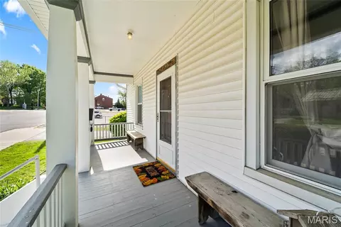 Exterior - 203 E Mill St, Waterloo, IL 62298 photo 10 of 10