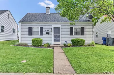 6800 Wanda Ave, Saint Louis, MO 63116