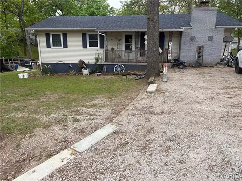 907 Elm Dr, Warsaw, MO 65355