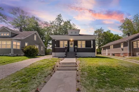 1816 Woodland Ave, Alton, IL 62002
