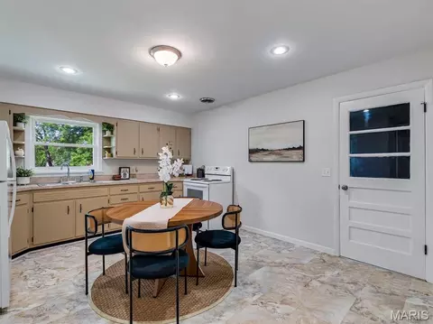 Dining - 1877 Forest Ln, Pacific, MO 63069 photo 1 of 1
