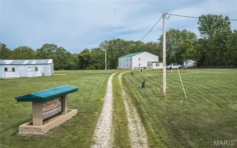 19564 Highway 28, Dixon, MO 65459