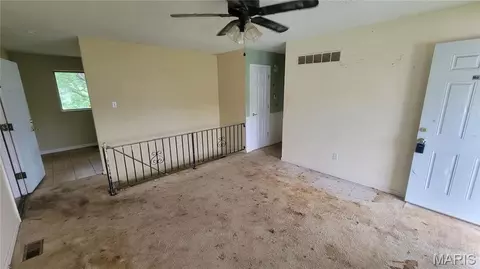 Living - 2811 Vineyard Dr, Arnold, MO 63010 photo 2 of 2