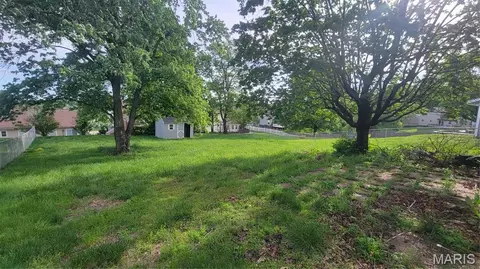 Exterior - 2811 Vineyard Dr, Arnold, MO 63010 photo 2 of 2