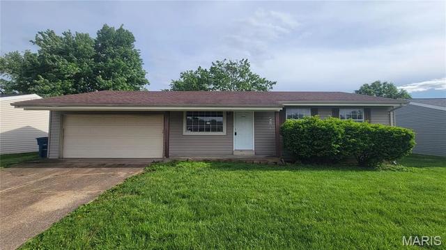 2811 Vineyard Dr, Arnold, MO 63010