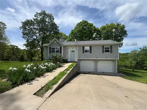 23201 Topo Dr, Saint Robert, MO 65584