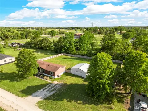 120 Carah Ln, Troy, MO 63379