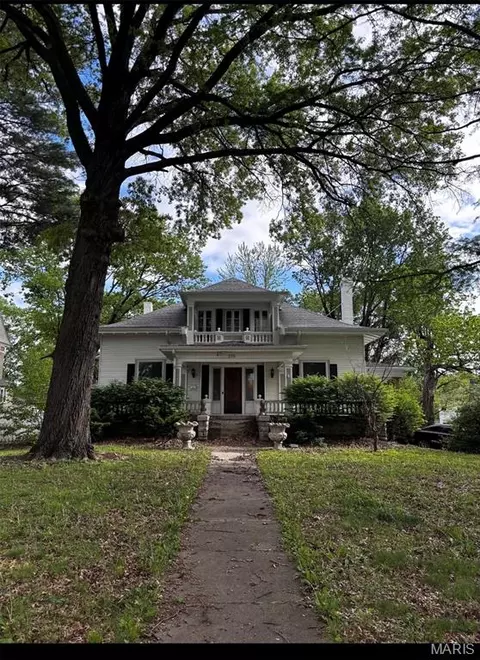 509 W Broadway Blvd, Sedalia, MO 65301