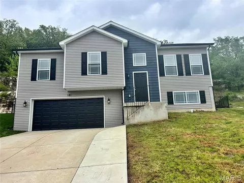 181 Pheasant Ct, Imperial, MO 63052