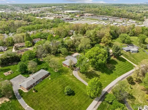 View/Area - 9 Lochhaven Ln, Ballwin, MO 63021 photo 4 of 11