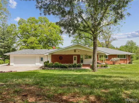 Exterior - 9 Lochhaven Ln, Ballwin, MO 63021 photo 17 of 18
