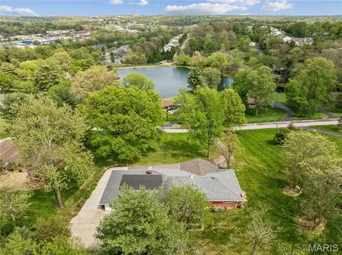View/Area - 9 Lochhaven Ln, Ballwin, MO 63021 photo 11 of 11