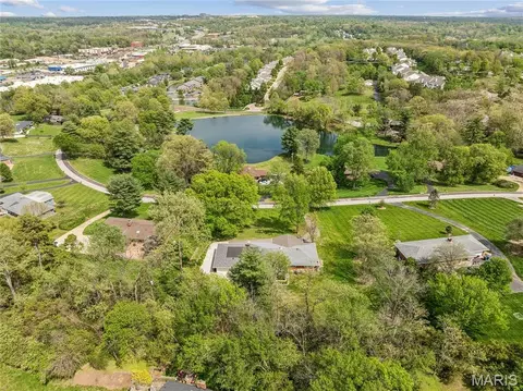 View/Area - 9 Lochhaven Ln, Ballwin, MO 63021 photo 1 of 11
