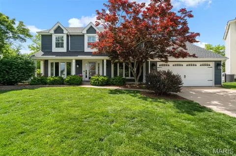 15668 Coventry Farm Dr, Chesterfield, MO 63017